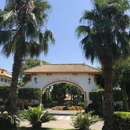 Apartment In Urb Dama De Noche Puerto Banus