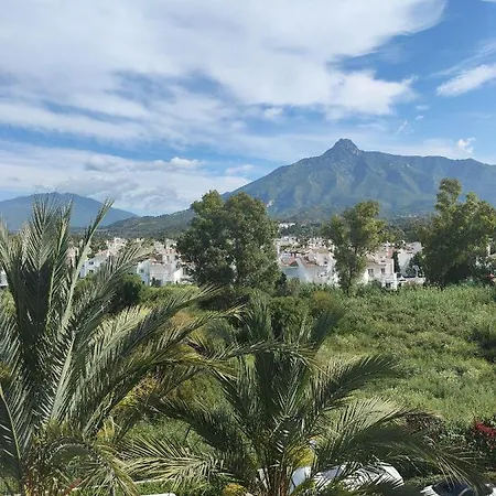 Apartment In Urb Dama De Noche Puerto Banus