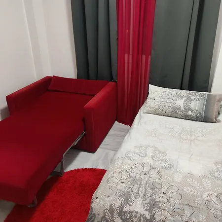 En Urbanización Dama De Noche Marbella