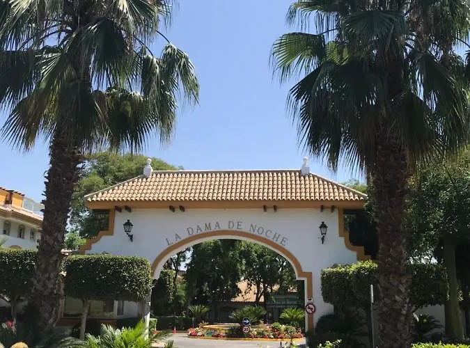 Apartment In Urb Dama De Noche Puerto Banus