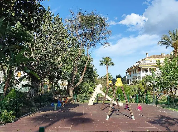 In Urb Dama De Noche Puerto Banus