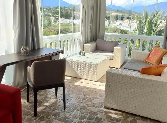 Apartment In Urb Dama De Noche Puerto Banus Marbella