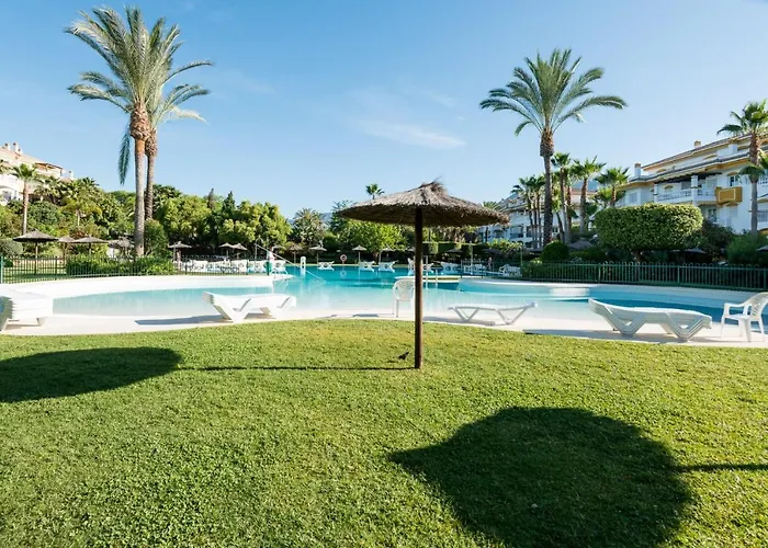In Urb Dama De Noche Puerto Banus Apartment