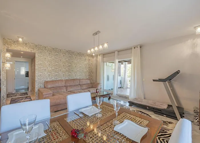Apartment In Urb Dama De Noche Puerto Banus