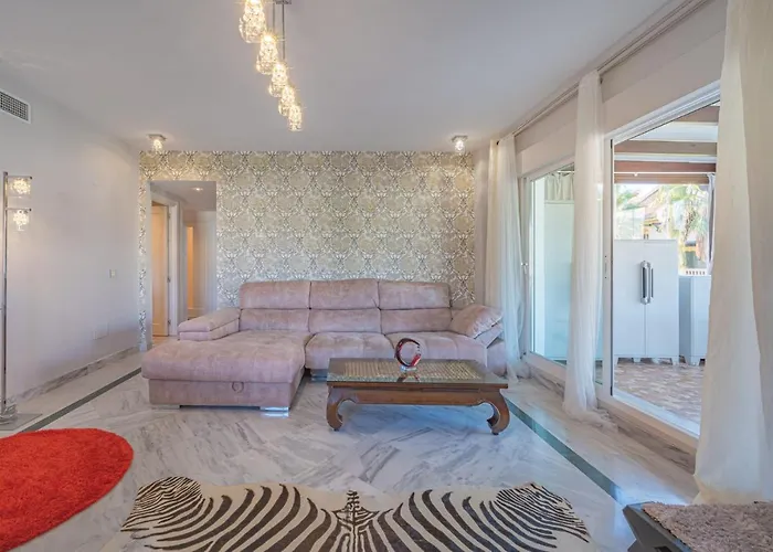 Apartment In Urb Dama De Noche Puerto Banus Marbella