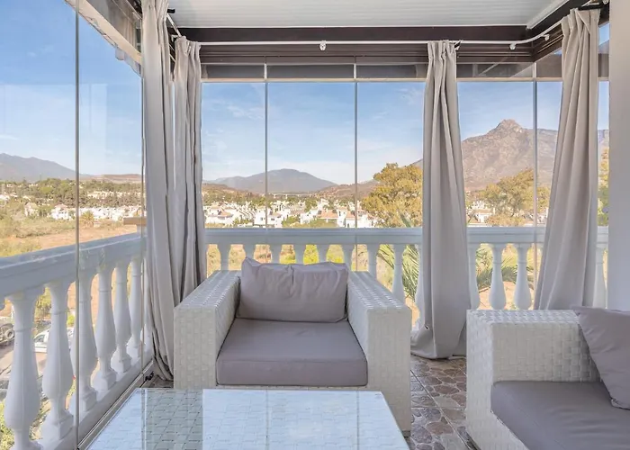 In Urb Dama De Noche Puerto Banus *