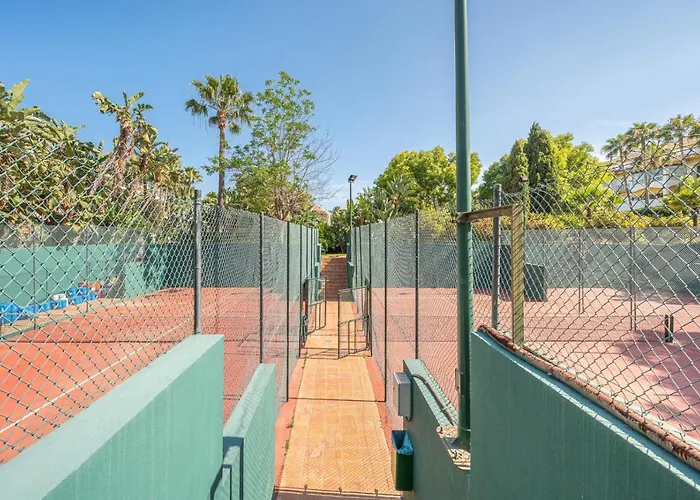 In Urb Dama De Noche Puerto Banus アパート *