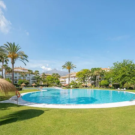 Apartmán In Urb Dama De Noche Puerto Banus *