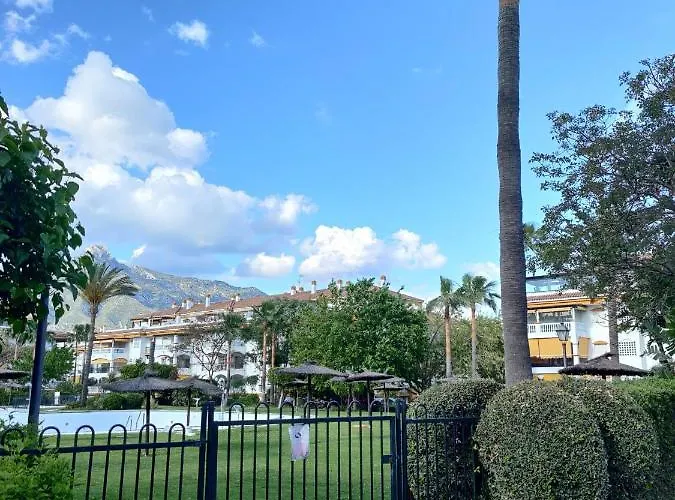 In Urb Dama De Noche Puerto Banus Appartement